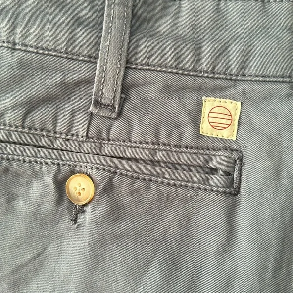 MARINE LAYER | 7" Stretch Twill Chino Short in China Blue - Picture 3 of 7
